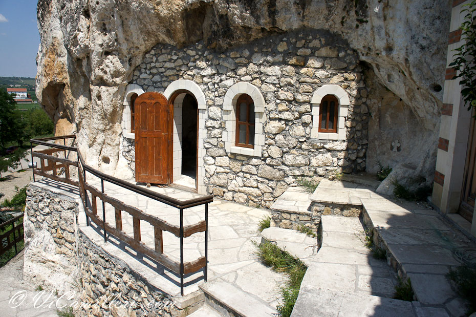 Болгария. Басарбовский скальный монастырь