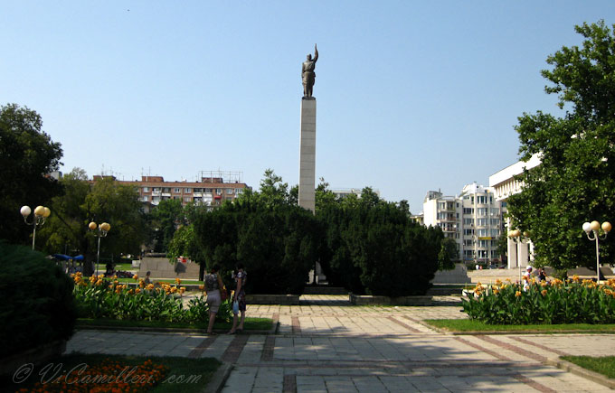 Болгария, Бургас. Памятник русскому солдату