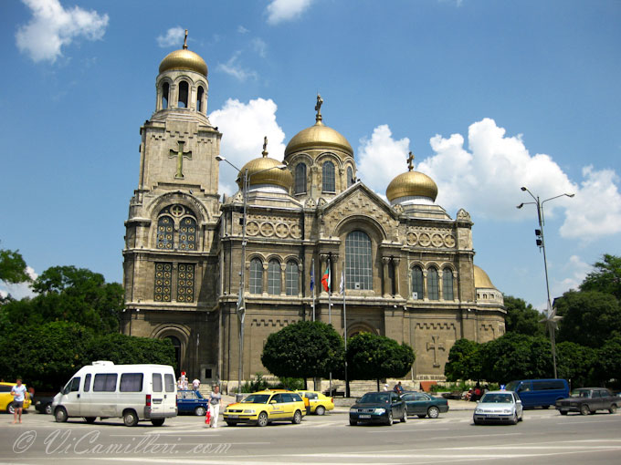 Болгария. Варна. Успенский собор