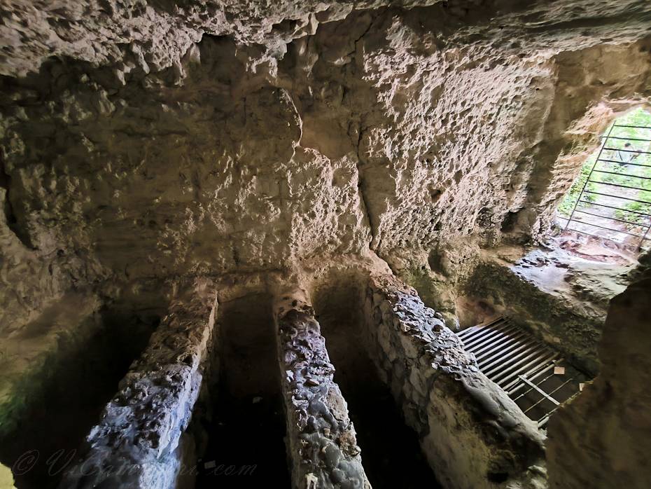 Болгария. Скальный монастырь Аладжа