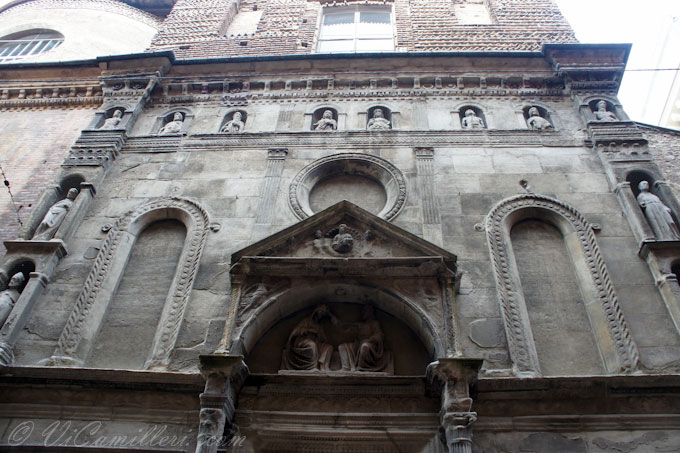 Bologna. Chiesa Madonna di Galliera