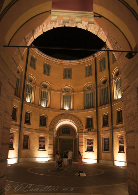 Италия, Феррара