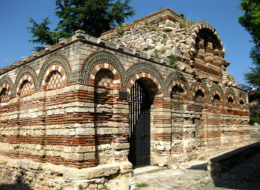 Болгария. Старый Несебр. Церковь Святых Архангелов Михаила и Гавриила
