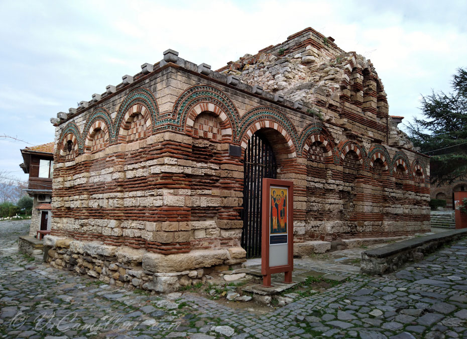 Болгария, Старый Несебр. Церковь Святых Архангелов Михаила и Гавриила