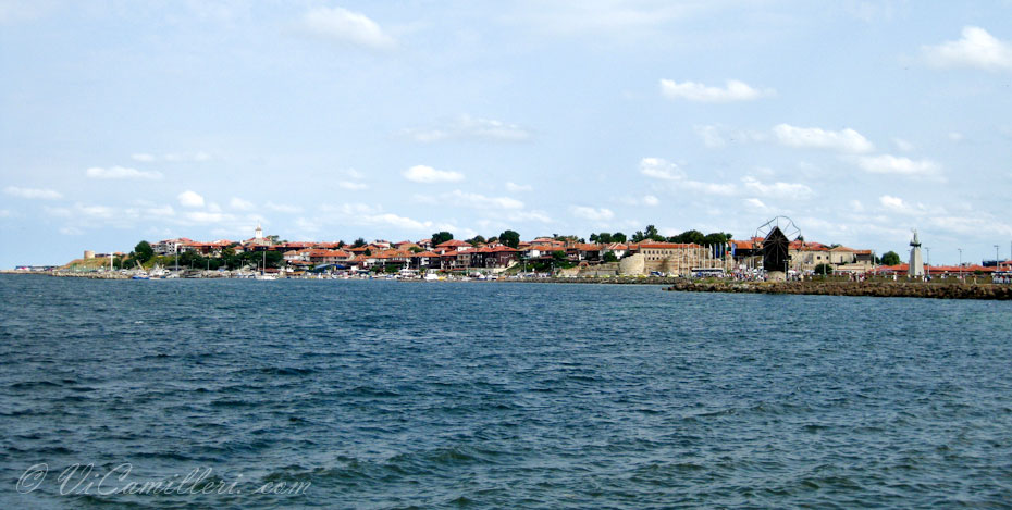 Болгария. Старый Несебр летом
