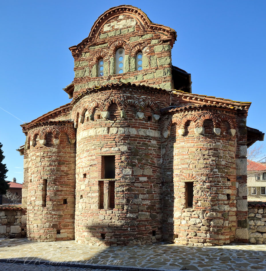 Болгария. Церковь в Старом Несебре