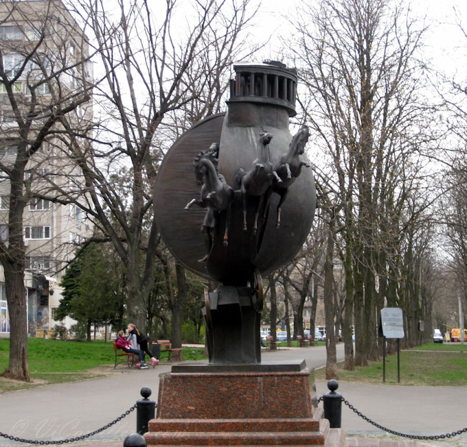 Одесса. Памятник апельсину