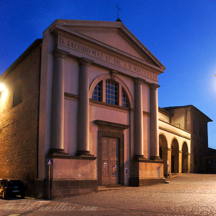 Италия, Орвието. Церковь.