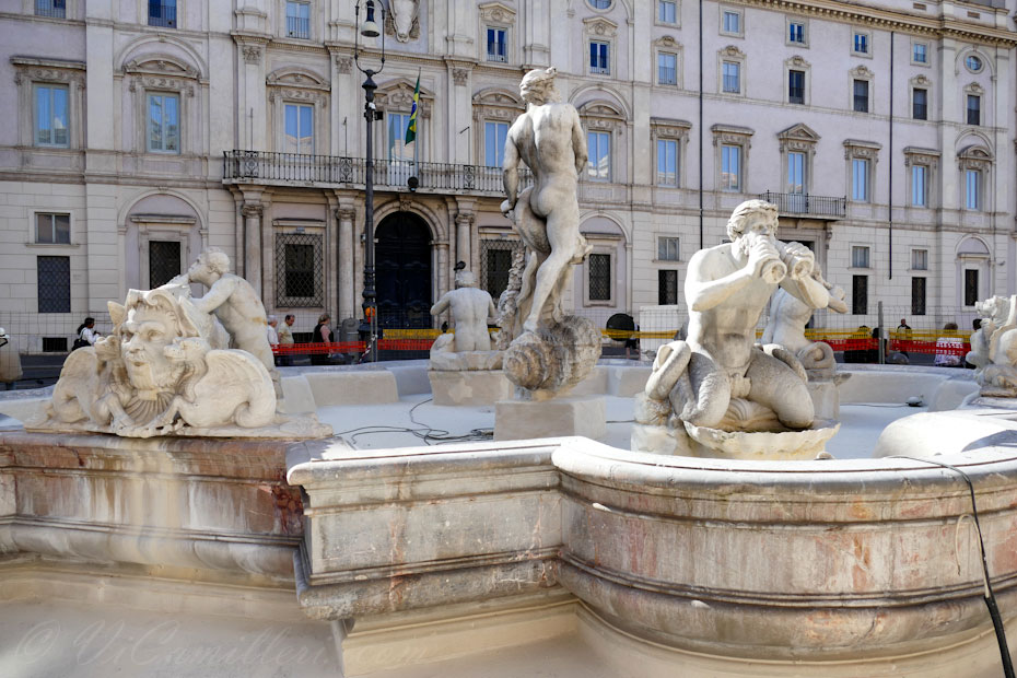 Пьяцца Навона (Piazza Navona), фонтан Мавра