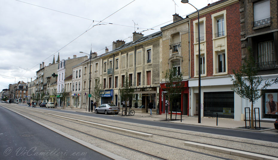 Франция. Реймс. Городская улица