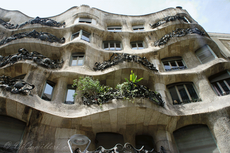 Испания. Барселона. Каса Мила (Casa Mila)