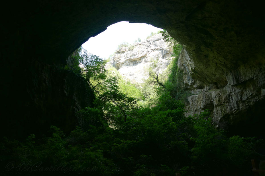 Болгария. Пещера Деветашка