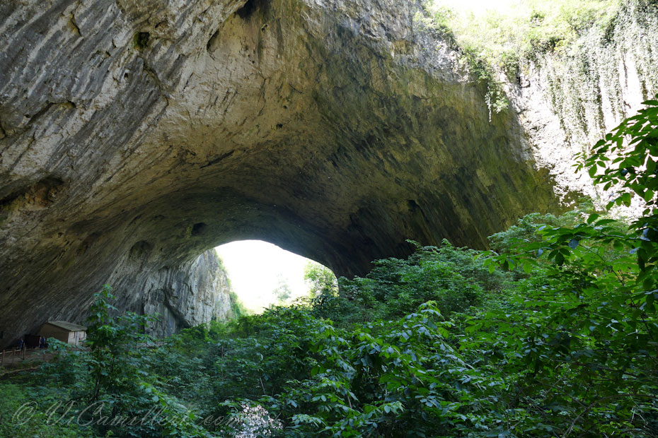 Болгария. Пещера Деветашка