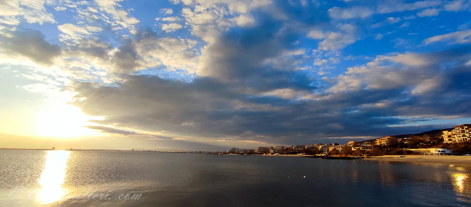 Городок у моря. Святой Влас